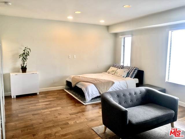 4105 Pacific Avenue - Photo 1