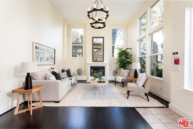 5700 Seawalk Dr - Photo 1