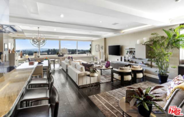 2220 Avenue Of The Stars - Photo 1