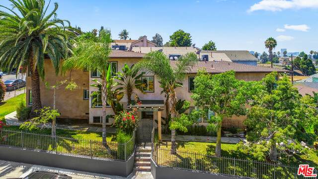 2420 Sunset Blvd - Photo 1