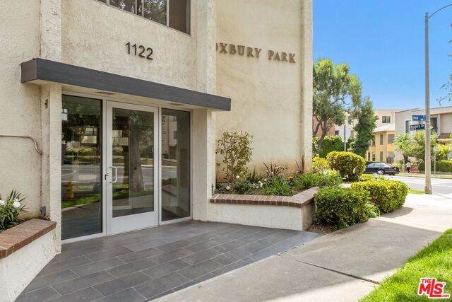 1122 Peck Dr - Photo 1