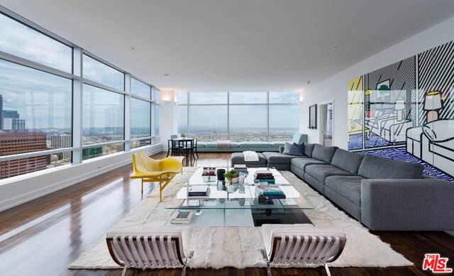 900 Olympic Blvd - Photo 1
