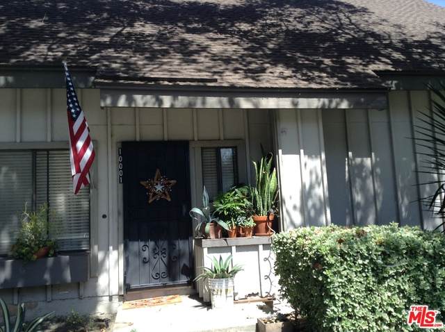 10001 Karmont Ave - Photo 1