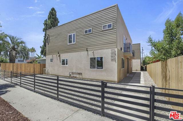 7443 Troost Ave - Photo 1