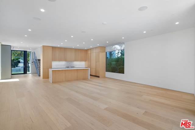 8758 Rangely Ave - Photo 1