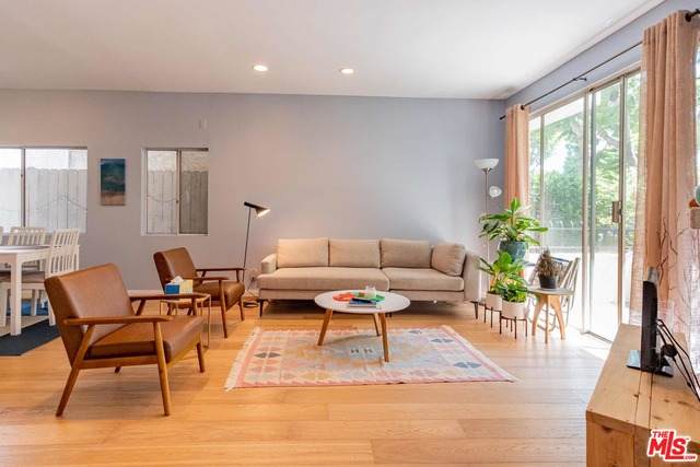 2405 34Th St - Photo 1