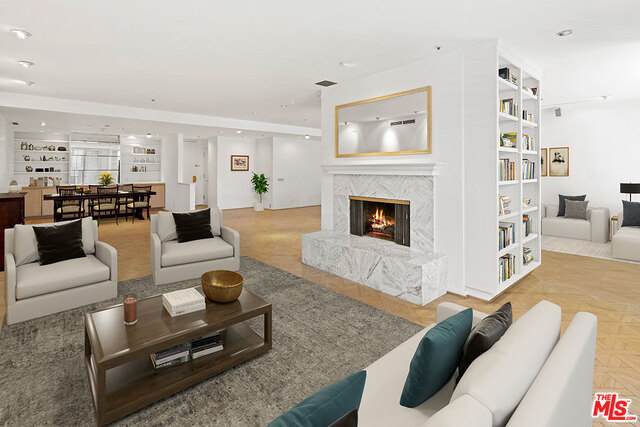 10375 Wilshire Blvd - Photo 1