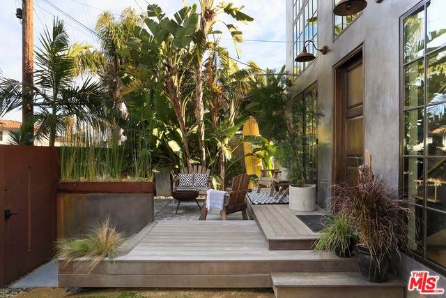 1337 6TH Ave - Photo 1
