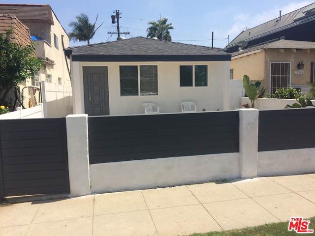 12912 Short Ave - Photo 1