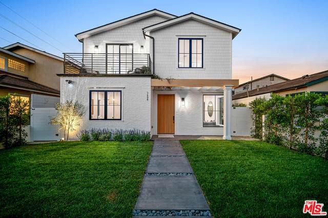 3608 Redwood Ave - Photo 1