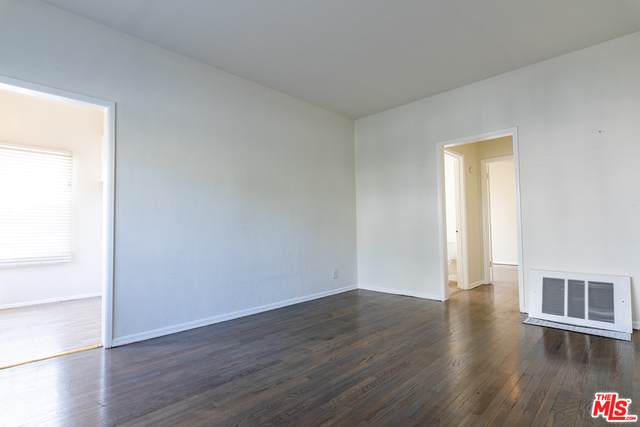 963 Doheny Dr - Photo 1