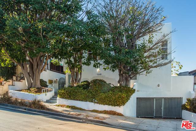 753 Pier Ave - Photo 1