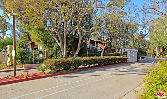 4639 Maytime Ln - Photo 1