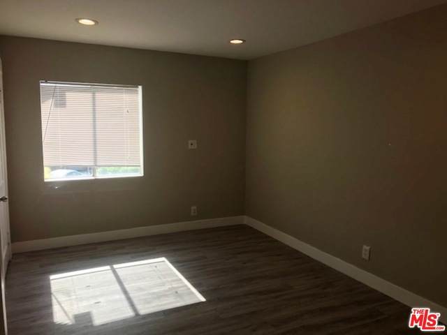 537 Serrano Ave - Photo 1