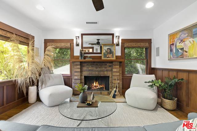 625 California Ave - Photo 1