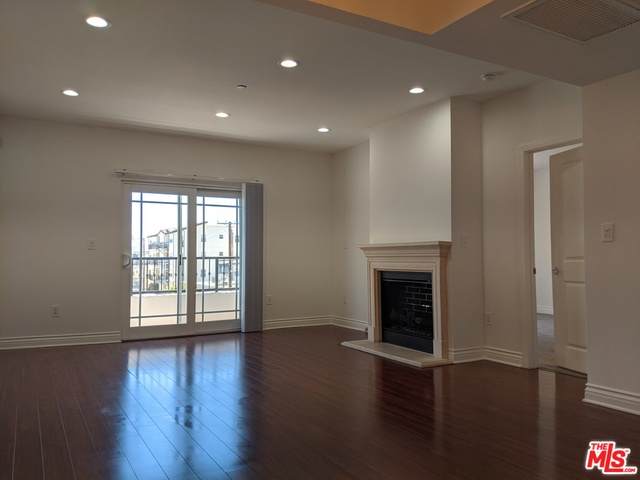 147 Doheny Dr - Photo 1