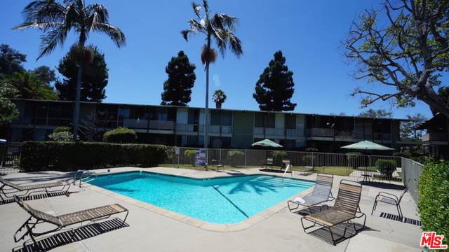 11131 Rose Ave - Photo 1
