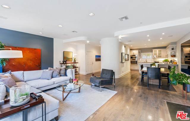 1145 Horn Ave - Photo 1