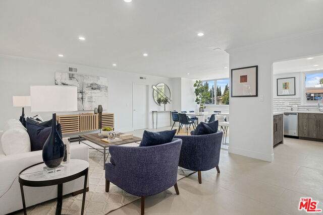 11670 Sunset Blvd - Photo 1