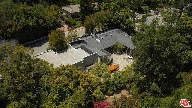 1434 Roscomare Rd - Photo 1