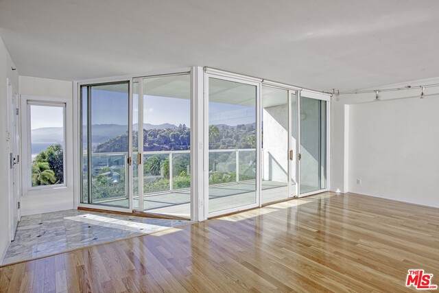 101 Ocean Ave - Photo 1