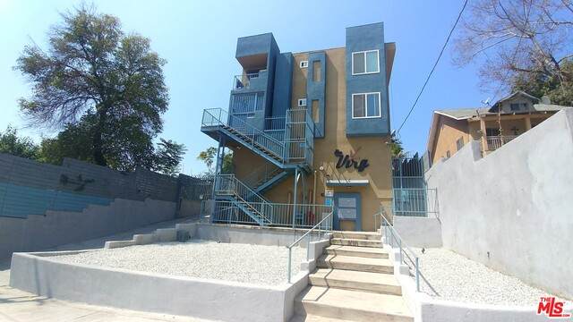 441 Virgil Ave - Photo 1