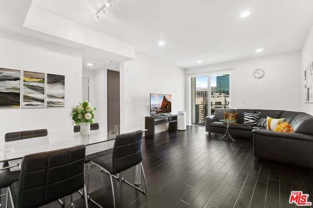 436 Virgil Ave - Photo 1