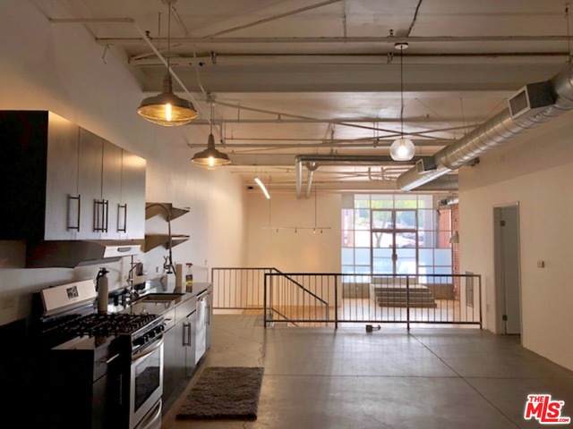 500 Molino St - Photo 1