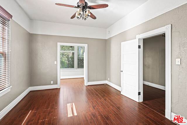 6012 Hayes Ave - Photo 1
