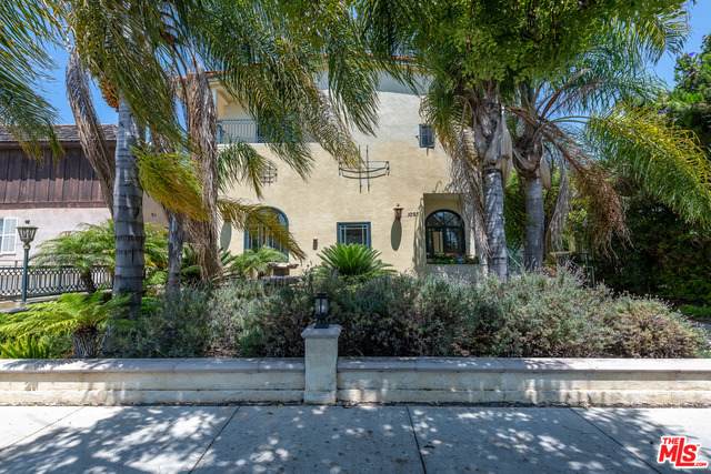 1027 10Th St - Photo 1
