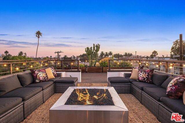 1220 Cabrillo Ave - Photo 1