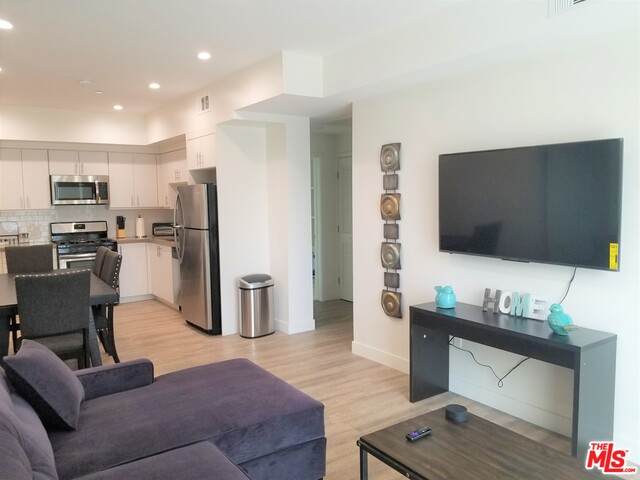 744 Hartford Ave - Photo 1