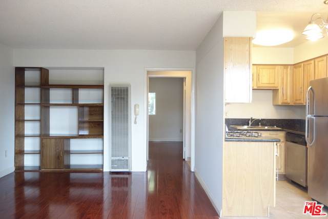 4439 Price - Photo 1