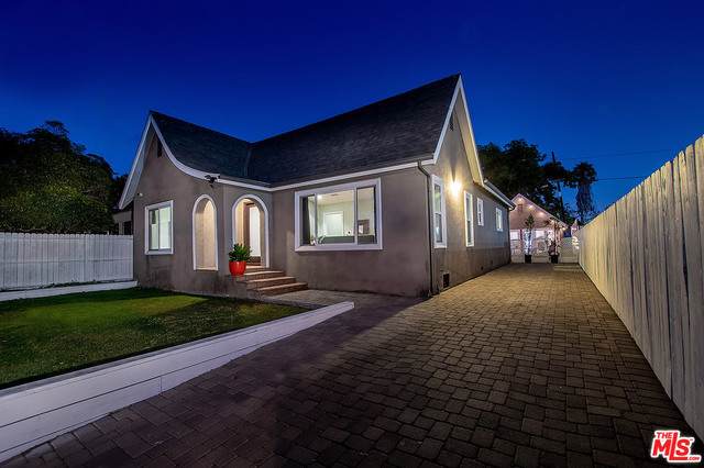658 Sycamore Ave - Photo 1