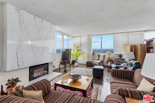 17352 Sunset Blvd - Photo 1
