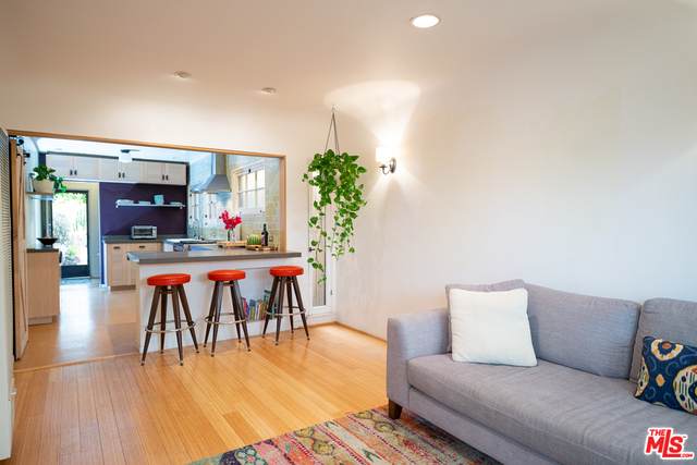 3846 Lyceum Ave - Photo 1