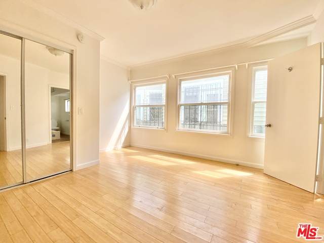 51 Ozone Ave - Photo 1