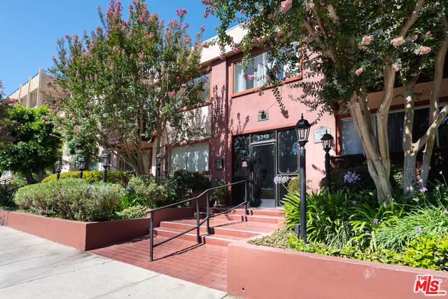5349 Newcastle Ave - Photo 1