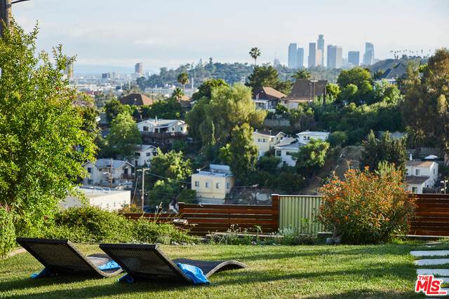 450 Del Norte St - Photo 1