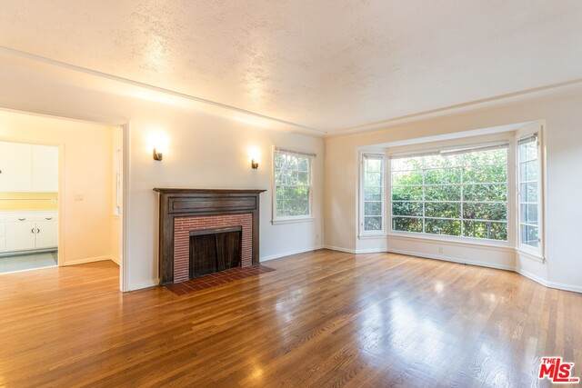 983 Hyperion Ave - Photo 1