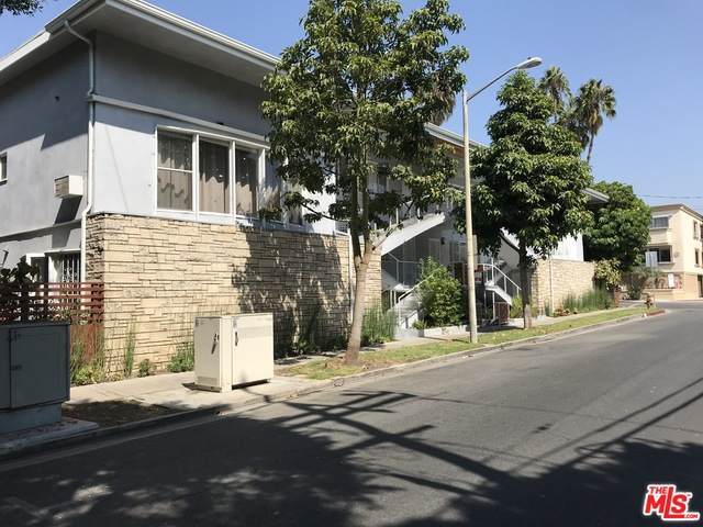 8555 Sherwood Dr - Photo 1