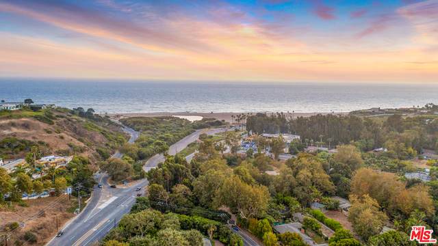 6465 Bonsall Dr - Photo 1