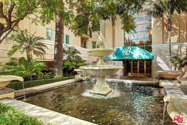 11500 San Vicente Blvd - Photo 1