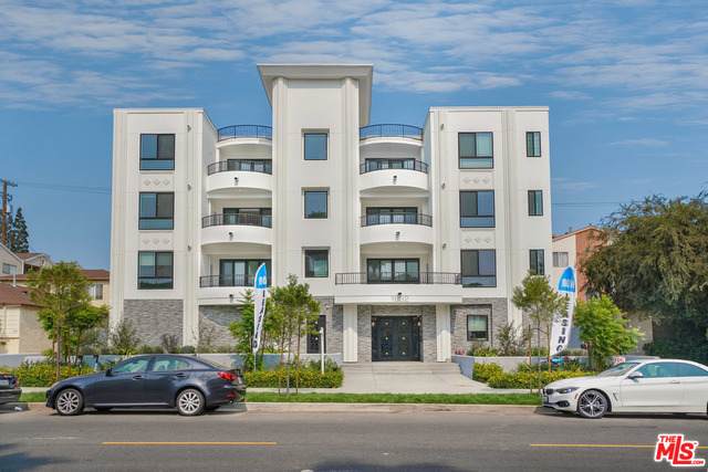 1832 Barrington Ave - Photo 1