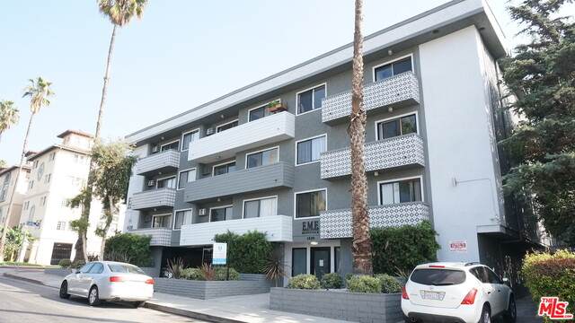1420 Mansfield Ave - Photo 1