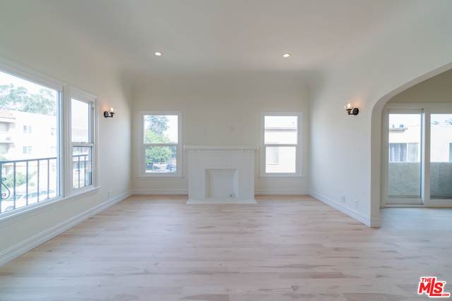 2512-1/2 West View St - Photo 1