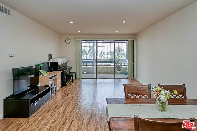 435 La Fayette Park Pl - Photo 1