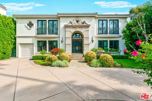 906 Beverly Dr - Photo 1