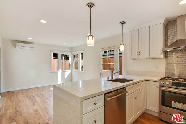 838 Hilldale Ave - Photo 1