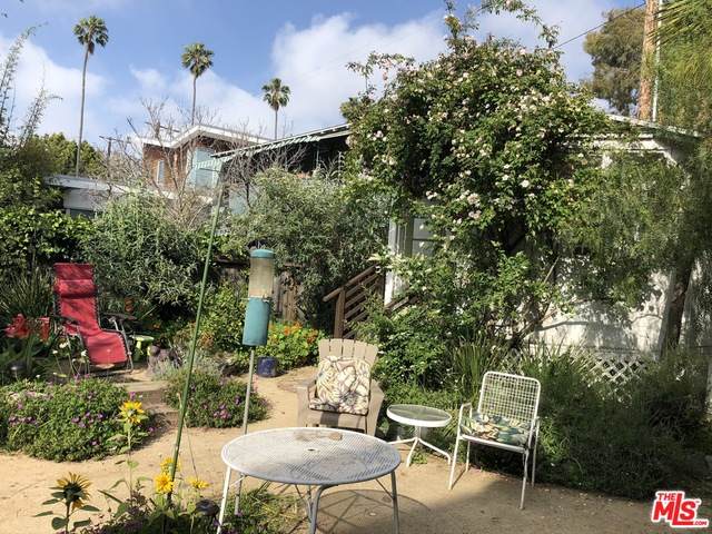 754-1/2 California Ave - Photo 1